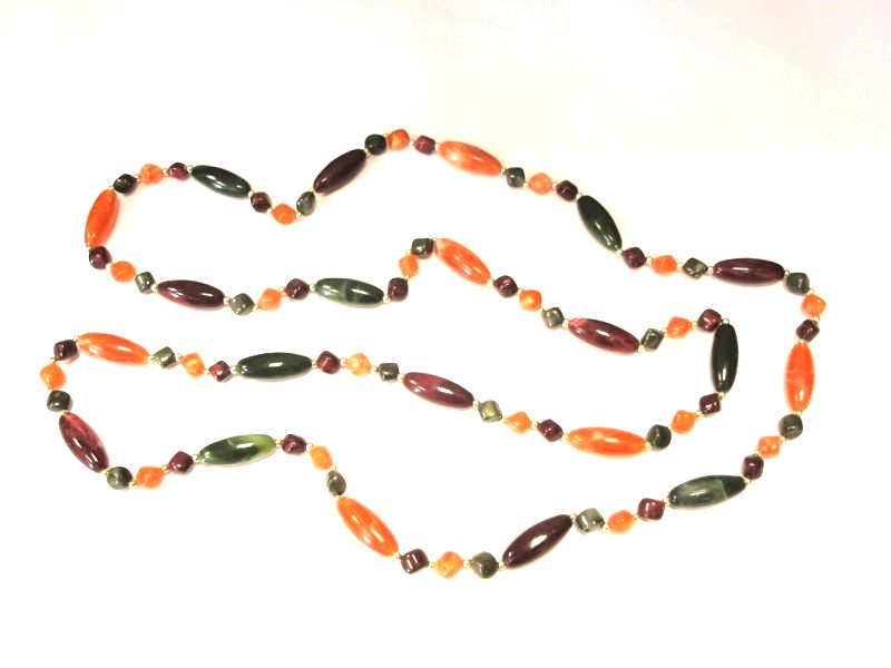 Collar extra largo bellotas resina colores